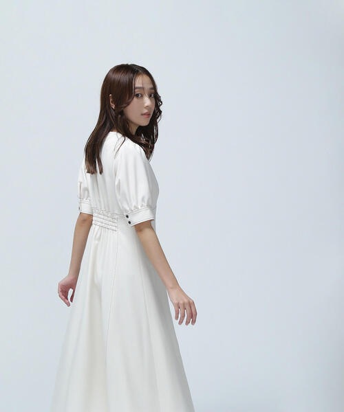 NATURAL BEAUTY BASIC（ナチュラルビューティーベーシック）の「◇バイカラーステッチワンピース（ワンピース・レディース・ホワイト系その他/グリーン系その他3/ブルー系その他6・MEDIUM/SMALL/P/S）」の8枚目の写真