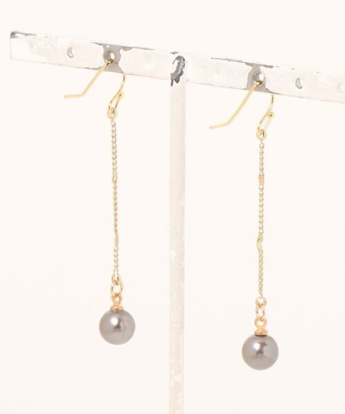 tone(トーン)の「【Ann】A074 パールカラーピアス ロング(MA)(ピアス(両耳用)・レディース・ホワイト/ブラック・FREE)」の3枚目の写真