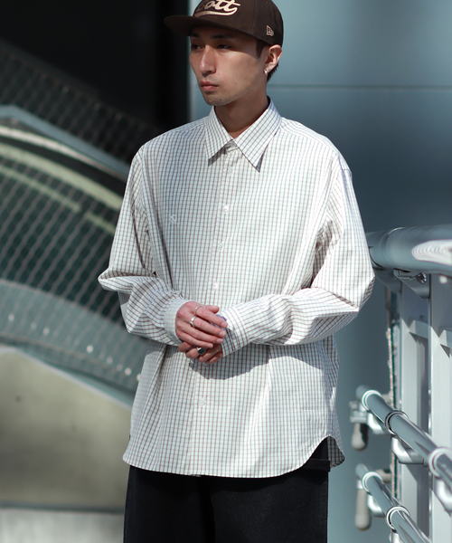 WISM(ウィズム)の「NAMELESSNESS / ネームレスネス Classic Shirt(シャツ/ブラウス・メンズ・ホワイト/ブルー系その他・2/3)」の4枚目の写真