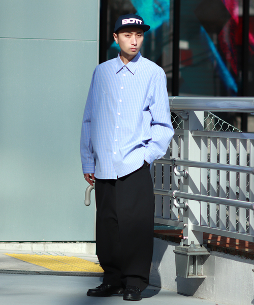WISM(ウィズム)の「NAMELESSNESS / ネームレスネス Classic Shirt(シャツ/ブラウス・メンズ・ホワイト/ブルー系その他・2/3)」の7枚目の写真