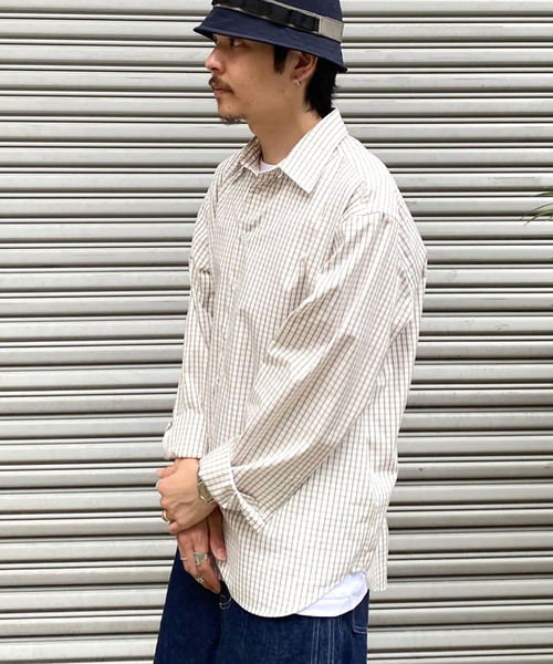 WISM(ウィズム)の「NAMELESSNESS / ネームレスネス Classic Shirt(シャツ/ブラウス・メンズ・ホワイト/ブルー系その他・2/3)」の13枚目の写真