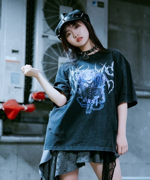 TRAVAS TOKYO(トラバス トウキョウ)の「『TRAVAS TOKYO/トラバス トーキョー』イラストプリント加工Tシャツ(Tシャツ/カットソー・レディース・チャコールグレー/ブラック・FREE)」の13枚目の写真