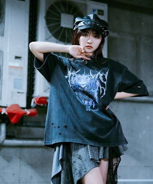 TRAVAS TOKYO(トラバス トウキョウ)の「『TRAVAS TOKYO/トラバス トーキョー』イラストプリント加工Tシャツ(Tシャツ/カットソー・レディース・チャコールグレー/ブラック・FREE)」の14枚目の写真