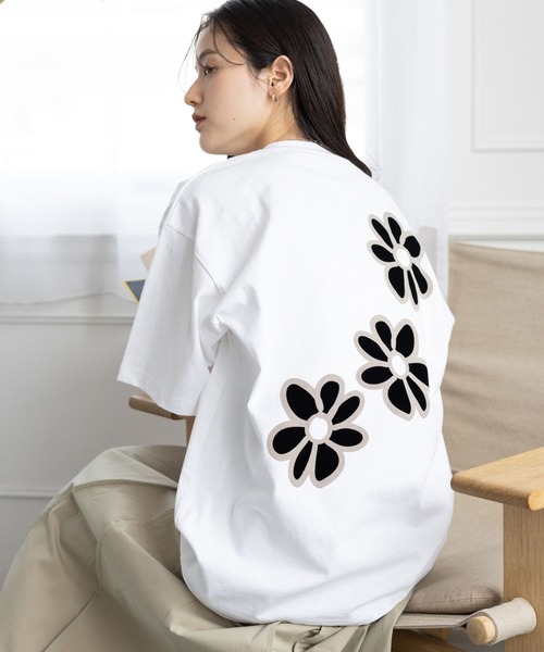 RAGEBLUE（レイジブルー）の「フラワーモチーフ/コード刺繍Tシャツ（Tシャツ/カットソー・レディース・ブラック系2/ブルー系2/ホワイト系1/ホワイト系2/ブルー系1/ブラック系1/ホワイト系3/ブラック系3/ベージュ系3・FREE）」の5枚目の写真