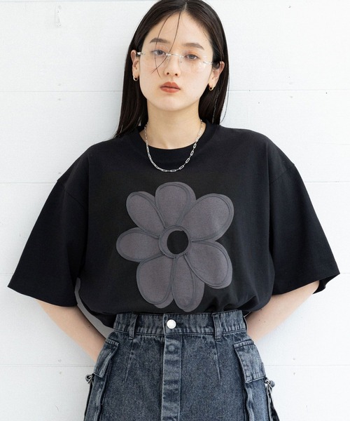 RAGEBLUE（レイジブルー）の「フラワーモチーフ/コード刺繍Tシャツ（Tシャツ/カットソー・レディース・ブラック系2/ブルー系2/ホワイト系1/ホワイト系2/ブルー系1/ブラック系1/ホワイト系3/ブラック系3/ベージュ系3・FREE）」の7枚目の写真