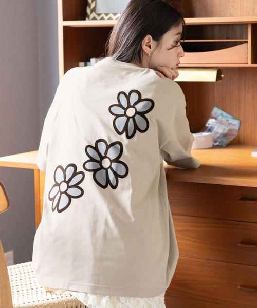 RAGEBLUE（レイジブルー）の「フラワーモチーフ/コード刺繍Tシャツ（Tシャツ/カットソー・レディース・ブラック系2/ブルー系2/ホワイト系1/ホワイト系2/ブルー系1/ブラック系1/ホワイト系3/ブラック系3/ベージュ系3・FREE）」の9枚目の写真