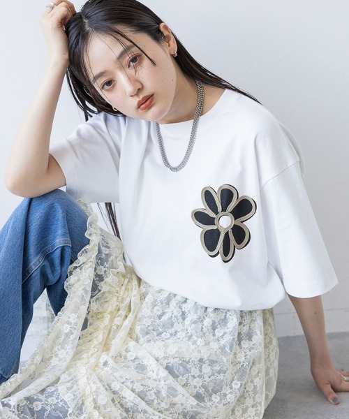 RAGEBLUE（レイジブルー）の「フラワーモチーフ/コード刺繍Tシャツ（Tシャツ/カットソー・レディース・ブラック系2/ブルー系2/ホワイト系1/ホワイト系2/ブルー系1/ブラック系1/ホワイト系3/ブラック系3/ベージュ系3・FREE）」の15枚目の写真