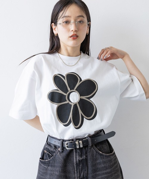 RAGEBLUE（レイジブルー）の「フラワーモチーフ/コード刺繍Tシャツ（Tシャツ/カットソー・レディース・ブラック系2/ブルー系2/ホワイト系1/ホワイト系2/ブルー系1/ブラック系1/ホワイト系3/ブラック系3/ベージュ系3・FREE）」の18枚目の写真
