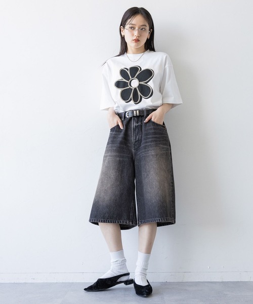 RAGEBLUE（レイジブルー）の「フラワーモチーフ/コード刺繍Tシャツ（Tシャツ/カットソー・レディース・ブラック系2/ブルー系2/ホワイト系1/ホワイト系2/ブルー系1/ブラック系1/ホワイト系3/ブラック系3/ベージュ系3・FREE）」の19枚目の写真