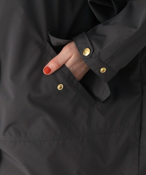 DRESSTERIOR(ドレステリア)の「◆WOOLRICH(ウールリッチ)マットストレッチ ANORAK フードコート(その他アウター・レディース・チャコールグレー・00)」の14枚目の写真