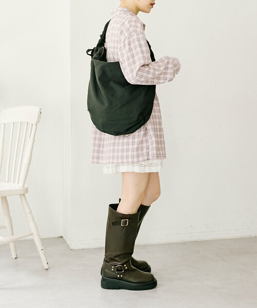 w closet（ダブルクローゼット）の「ショルダーギャザーバッグ（ショルダーバッグ・レディース・ブラック/イエロー・FREE）」の12枚目の写真