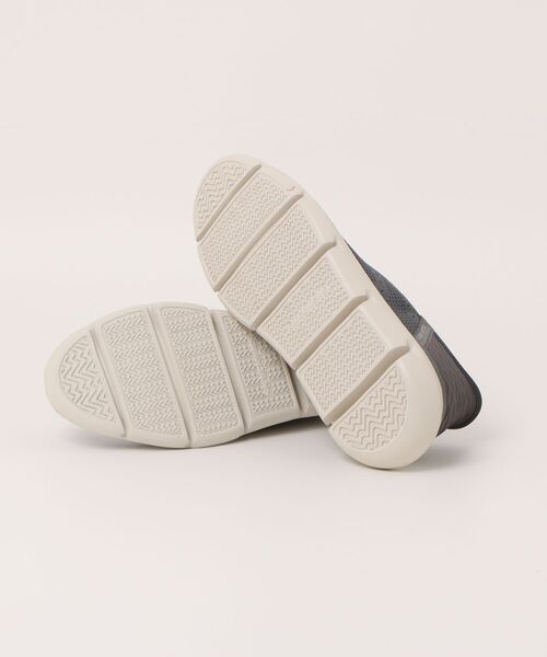 SKECHERS(スケッチャーズ)の「SKECHERS スケッチャーズ SLIP-INS スリップインズ GARZA-PALMA【軽量】メンズスニーカー(ガルザパルマ) 205303(スニーカー・メンズ・チャコールグレー・26.0cm/26.5cm/27.0cm/27.5cm/28.0cm/28.5cm/29.0cm/30.0cm/25.0cm/25.5cm)」の3枚目の写真