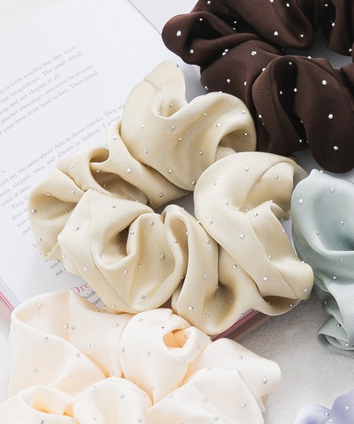 DearMyLoveRose（ディアマイラブローズ）の「ラインストーンサテンシュシュ（その他ヘアアクセサリー・レディース・イエロー/ラベンダー/ライトグリーン/レッド/ブラウン/アイボリー/ベビーピンク/ブラック/ブルー・FREE）」の13枚目の写真