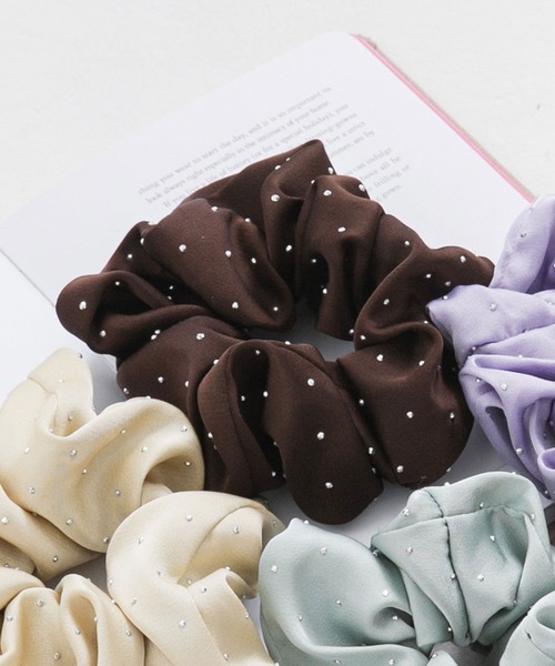 DearMyLoveRose（ディアマイラブローズ）の「ラインストーンサテンシュシュ（その他ヘアアクセサリー・レディース・イエロー/ラベンダー/ライトグリーン/レッド/ブラウン/アイボリー/ベビーピンク/ブラック/ブルー・FREE）」の19枚目の写真