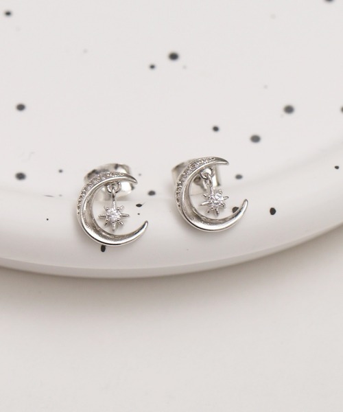 Peony（ピオニー）の「【Peony/ピオニー】/ビジュー付き　ムーンピアス　月（ピアス（両耳用）・レディース・ピンクゴールド/シルバー/ゴールド・FREE）」の4枚目の写真