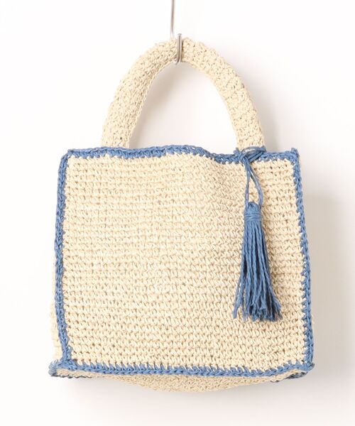 and it_（アンドイット）の「タッセル付き縁取りペーパーカゴバッグ（かごバッグ・レディース・スミクロ/ベージュ/ナチュラル・FREE）」の3枚目の写真