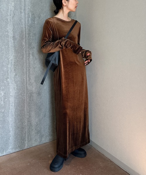 セール】フィンガースリーブベロアロングワンピ―ス（ワンピース