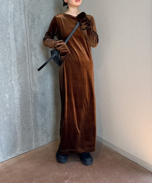 フィンガースリーブベロアロングワンピ―ス（ワンピース）｜select MOCA
