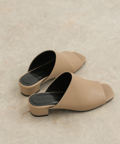 URBAN RESEARCH DOORS（アーバンリサーチドアーズ）の「カバーサンダル（サンダル・レディース・キャメル・38/37/36）」の2枚目の写真