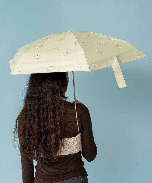 Casselini(キャセリーニ)の「Casselini(キャセリーニ)【Wpc. × Casselini】完全遮光 晴雨兼用チューリップ柄折りたたみ傘(折りたたみ傘・レディース・ホワイト/イエロー/ネイビー・FREE)」の10枚目の写真