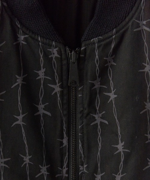 made in standard (メイドインスタンダード)の「MADE IN STANDARD / メイドインスタンダード MA-1 VEST REVERSIBLE ベスト メンズ 秋物 秋服 2026年秋冬 冬服(ダウンベスト・メンズ・ブラック/グレー・L/M)」の15枚目の写真