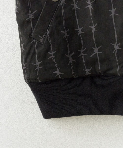 made in standard (メイドインスタンダード)の「MADE IN STANDARD / メイドインスタンダード MA-1 VEST REVERSIBLE ベスト メンズ 秋物 秋服 2026年秋冬 冬服(ダウンベスト・メンズ・ブラック/グレー・L/M)」の18枚目の写真