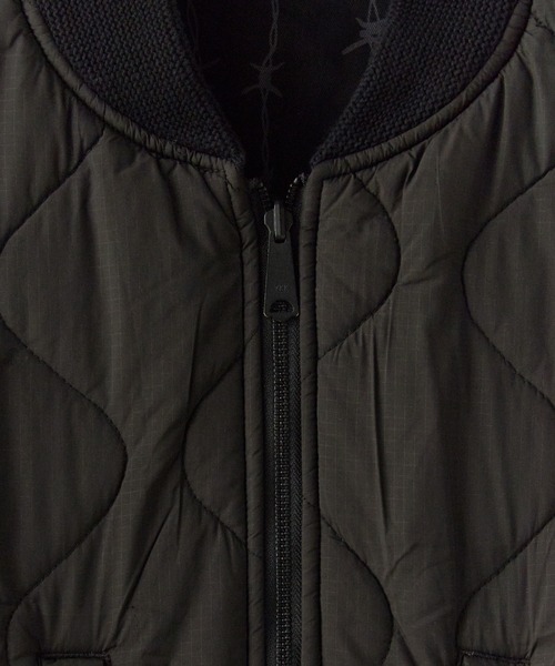 made in standard (メイドインスタンダード)の「MADE IN STANDARD / メイドインスタンダード MA-1 VEST REVERSIBLE ベスト メンズ 秋物 秋服 2026年秋冬 冬服(ダウンベスト・メンズ・ブラック/グレー・L/M)」の19枚目の写真