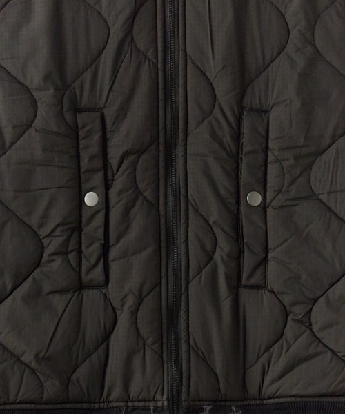 made in standard (メイドインスタンダード)の「MADE IN STANDARD / メイドインスタンダード MA-1 VEST REVERSIBLE ベスト メンズ 秋物 秋服 2026年秋冬 冬服(ダウンベスト・メンズ・ブラック/グレー・L/M)」の20枚目の写真