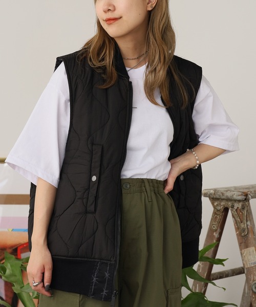made in standard (メイドインスタンダード)の「MADE IN STANDARD / メイドインスタンダード MA-1 VEST REVERSIBLE ベスト メンズ 秋物 秋服 2026年秋冬 冬服(ダウンベスト・メンズ・ブラック/グレー・L/M)」の4枚目の写真