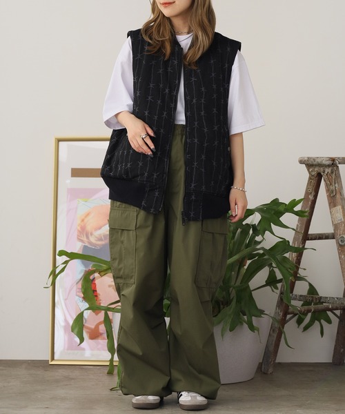 made in standard (メイドインスタンダード)の「MADE IN STANDARD / メイドインスタンダード MA-1 VEST REVERSIBLE ベスト メンズ 秋物 秋服 2026年秋冬 冬服(ダウンベスト・メンズ・ブラック/グレー・L/M)」の12枚目の写真