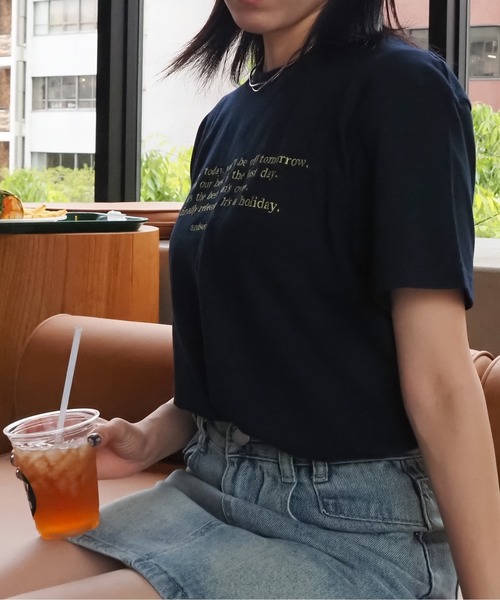 &soiree(アンドソワレ)の「【&soiree】フロント刺繍2353Tシャツ(Tシャツ/カットソー・レディース・ホワイト/ピンク/ネイビー/スミクロ/ベージュ・FREE)」の18枚目の写真