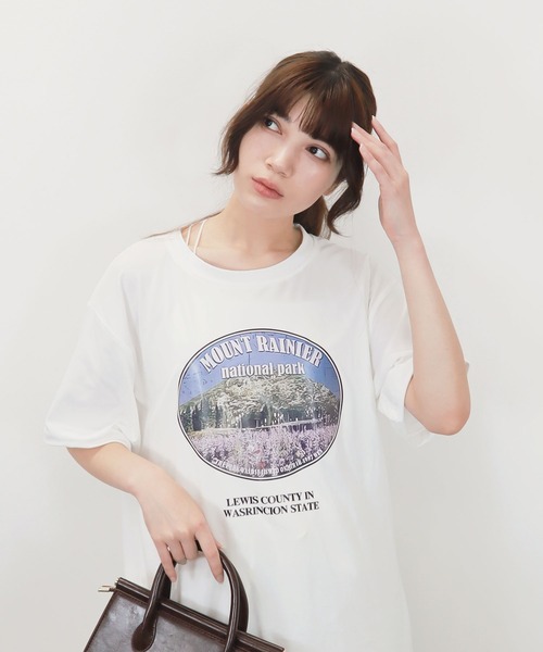 Reurie'（レウリィ）の「【ZOZO限定】ラウンドグラフィックT／round graphic T 半袖 クルーネック オーバーサイズ プリントT グラフィック カジュアル ベーシック（Tシャツ/カットソー・レディース・ホワイト/ブラック/グレー・FREE）」の2枚目の写真