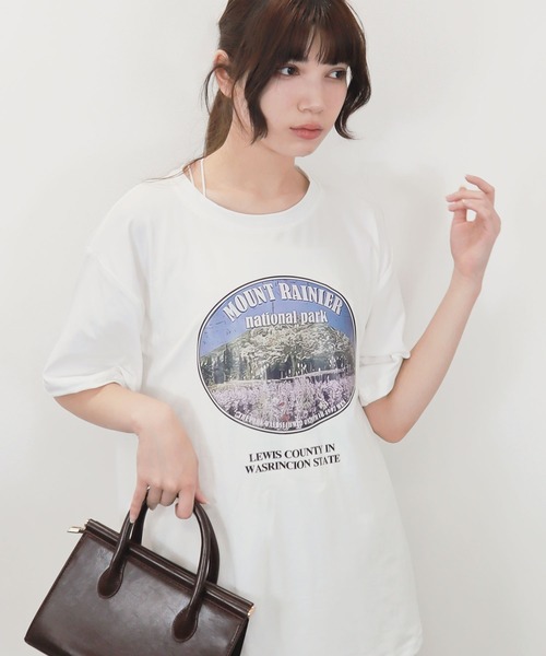 Reurie'（レウリィ）の「【ZOZO限定】ラウンドグラフィックT／round graphic T 半袖 クルーネック オーバーサイズ プリントT グラフィック カジュアル ベーシック（Tシャツ/カットソー・レディース・ホワイト/ブラック/グレー・FREE）」の7枚目の写真
