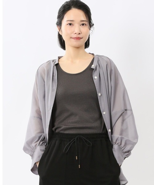 m.f.editorial（エムエフエディトリアル）の「【吸汗速乾 軽量】m.f.エディトリアルレディース ラグランギャザー シアー長袖シャツ（シャツ/ブラウス・レディース・ブラック/ピンク系その他/グレー系その他2・MEDIUM/LARGE）」の3枚目の写真