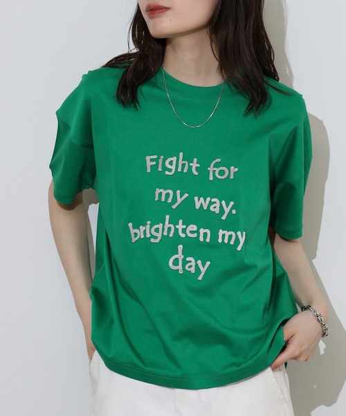 BRODIAEA(ブローディア)の「BRODIAEA 歯ブラシ加工ロゴ半袖Tシャツ(Tシャツ/カットソー・レディース・ネイビー/グレー/オフホワイト/グリーン/キャメル・40)」の14枚目の写真