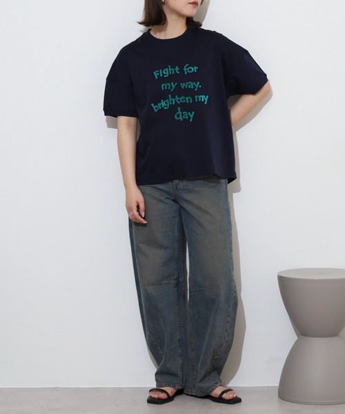 BRODIAEA(ブローディア)の「BRODIAEA 歯ブラシ加工ロゴ半袖Tシャツ(Tシャツ/カットソー・レディース・ネイビー/グレー/オフホワイト/グリーン/キャメル・40)」の21枚目の写真
