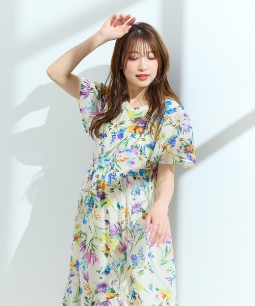 Rose Tiara(ローズティアラ)の「【手洗い可】水彩フラワーワンピース(ワンピース・レディース・ブラック/ベージュ・38/42/46)」の5枚目の写真