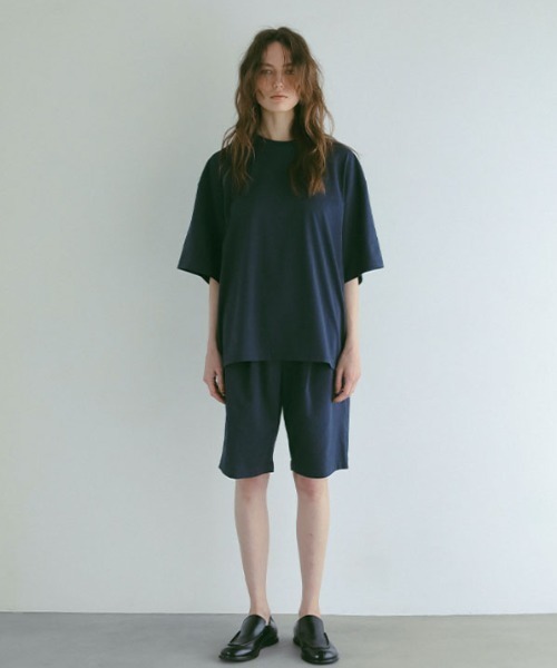 ETRE TOKYO（エトレトウキョウ）の「three dots パウダリーコットンショートパンツ（その他パンツ・レディース・オフホワイト/ベージュ/ネイビー・L/M）」の4枚目の写真