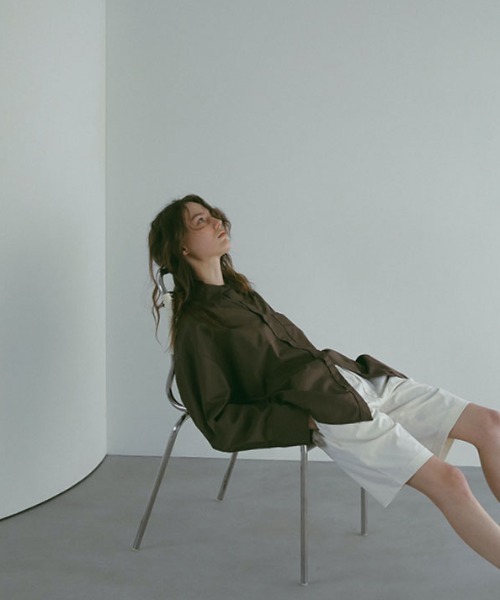 ETRE TOKYO（エトレトウキョウ）の「three dots パウダリーコットンショートパンツ（その他パンツ・レディース・オフホワイト/ベージュ/ネイビー・L/M）」の11枚目の写真