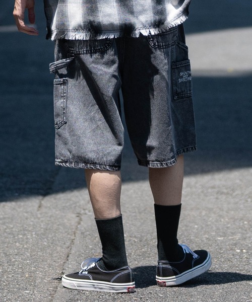 THRASHER（スラッシャー）の「【3】〔THRASHER/スラッシャー〕デニム ペインターワイドハーフパンツ ダメージハーフパンツ（デニムパンツ・メンズ・ブルー系1/ブラック系1/ブラック系3/ブルー系3/ブラック系2/ブルー系2・MEDIUM/LARGE/X-LARGE）」の19枚目の写真