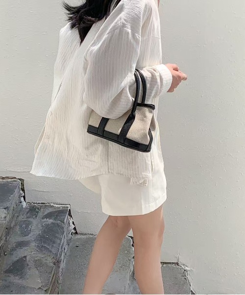 FINEnough(ファインナフ)の「キャンバスミニトート2WAYショルダーバッグ(ショルダーバッグ・レディース・ホワイト/ブラック/ベージュ/ホワイト×ブラック・FREE)」の1枚目の写真