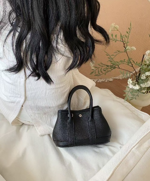 FINEnough(ファインナフ)の「キャンバスミニトート2WAYショルダーバッグ(ショルダーバッグ・レディース・ホワイト/ブラック/ベージュ/ホワイト×ブラック・FREE)」の18枚目の写真