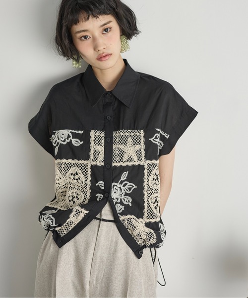 THE YOn(ザヨン)の「パッチワーク刺繍ドロストヘムフレンチスリーブシャツ(シャツ/ブラウス・レディース・ブラック/オフホワイト・FREE)」の21枚目の写真