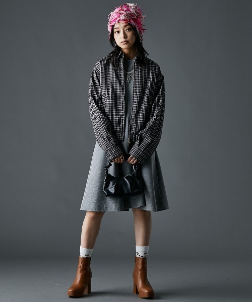 GEVS.(ジェイヴィス)の「ボンディングフィット&フレアミニワンピース<大きいサイズ有>GEVS.(ワンピース・レディース・ブラック/杢グレー・L/LL/M/3L/5L/4L)」の11枚目の写真