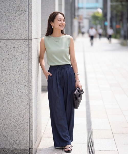 STYLE DELI（スタイルデリ）の「涼しいシボ入りリラックスパンツ（その他パンツ・レディース・ライトブルー/ホワイト/ネイビー・FREE）」の4枚目の写真