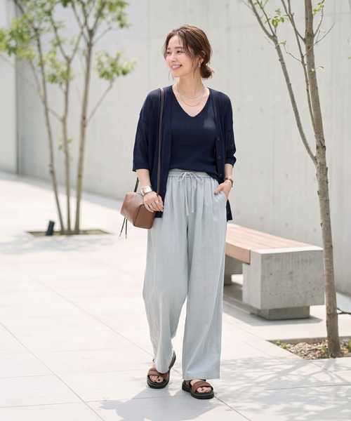 STYLE DELI（スタイルデリ）の「涼しいシボ入りリラックスパンツ（その他パンツ・レディース・ライトブルー/ホワイト/ネイビー・FREE）」の9枚目の写真