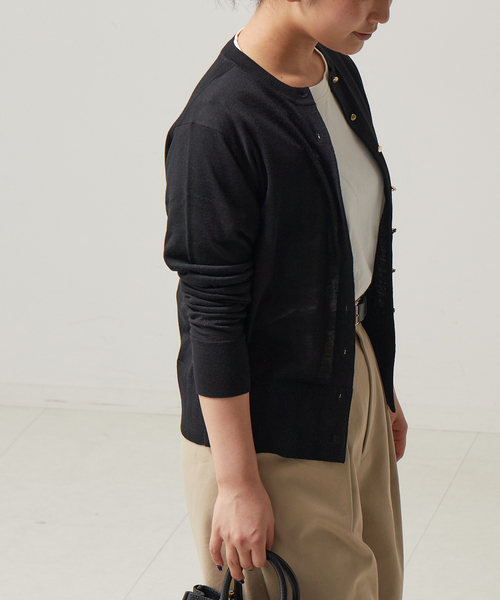 journal standard L'essage（ジャーナルスタンダードレサージュ）の「cashfeelクルーネックカーディガン（カーディガン/ボレロ・レディース・グレー/ブラック/キャメル/レッド・FREE）」の11枚目の写真