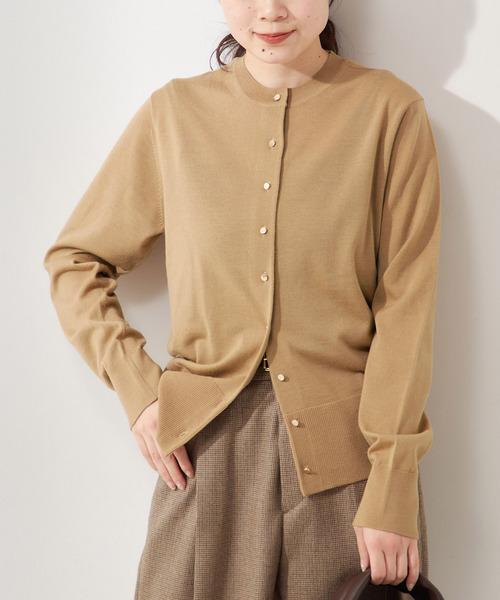 journal standard L'essage（ジャーナルスタンダードレサージュ）の「cashfeelクルーネックカーディガン（カーディガン/ボレロ・レディース・グレー/ブラック/キャメル/レッド・FREE）」の22枚目の写真