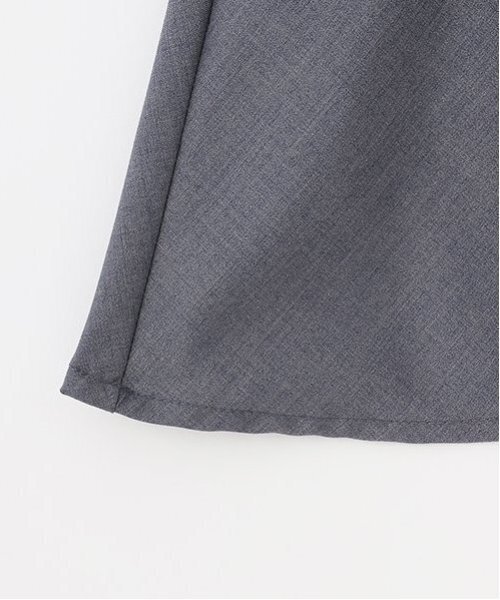 by LOVEiT（バイラビット）の「【Cuugal8月号掲載】ドロストフリルスカート（スカート・キッズ・アイボリー/エメラルド/チャコール・150cm/160cm/120cm/130cm/140cm）」の13枚目の写真