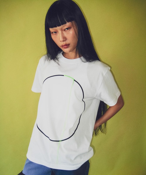 MONDEWORK(モンドワーク)の「neon stitch T shirts(Tシャツ/カットソー・レディース・ホワイト/ブラック・M/S)」の3枚目の写真